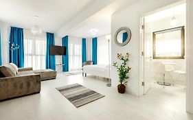 North Club Apartments II